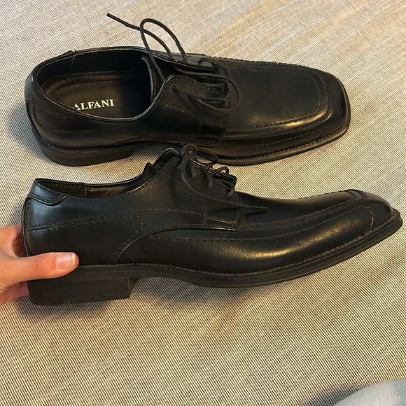 Alfani black leather dress shoes - Picture 3 of 6